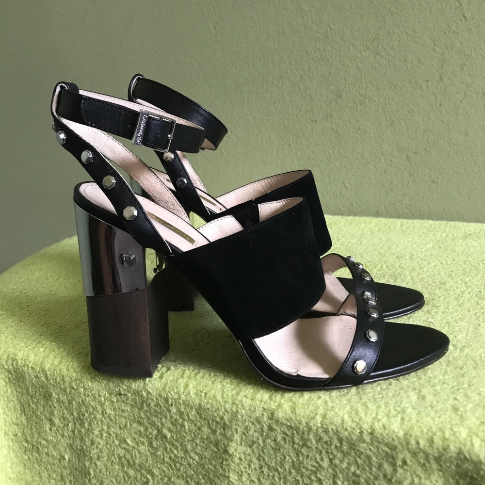 Louise et Cie Kellyn Studded Heels Sandals Size 8 - Picture 3 of 15